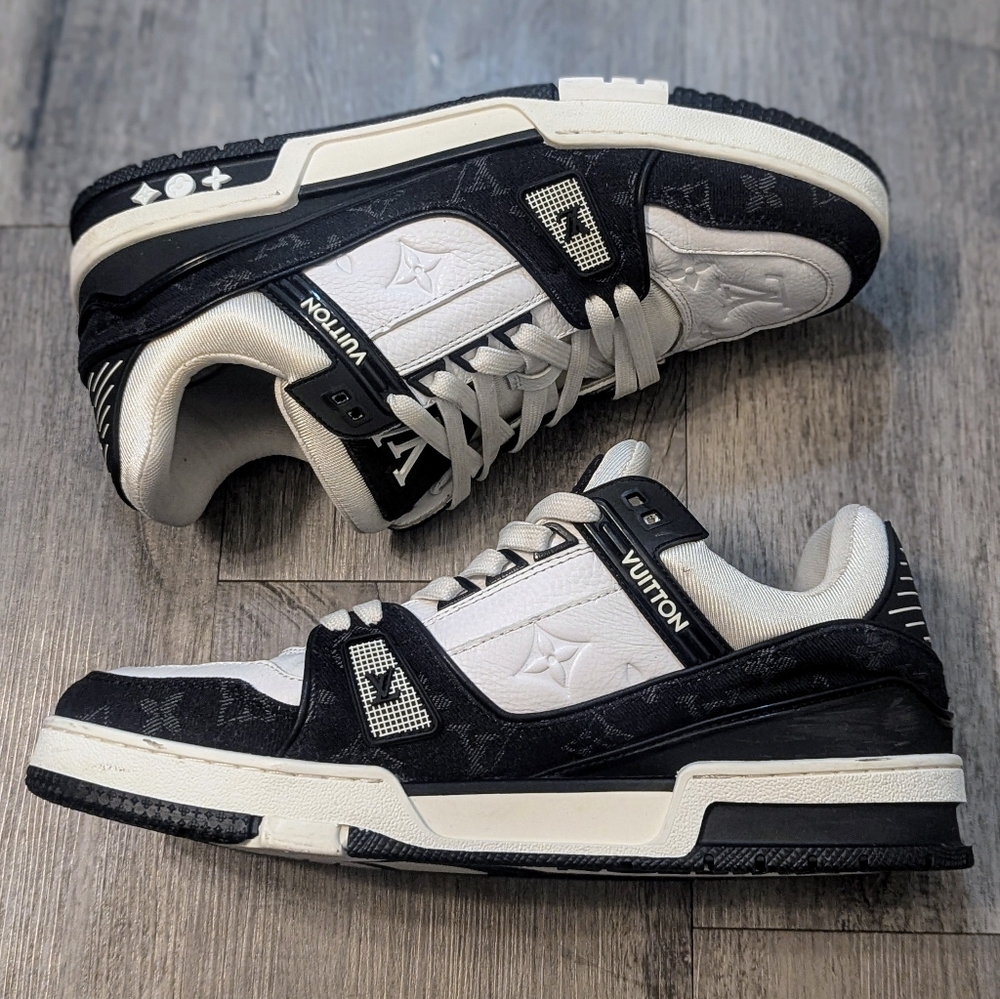 Louis Vuitton Trainers White and Black Sneakers Classic Design - Picture 5 of 10